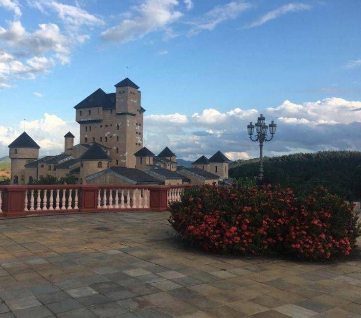 Castelo Edimar Moreira, Brazil